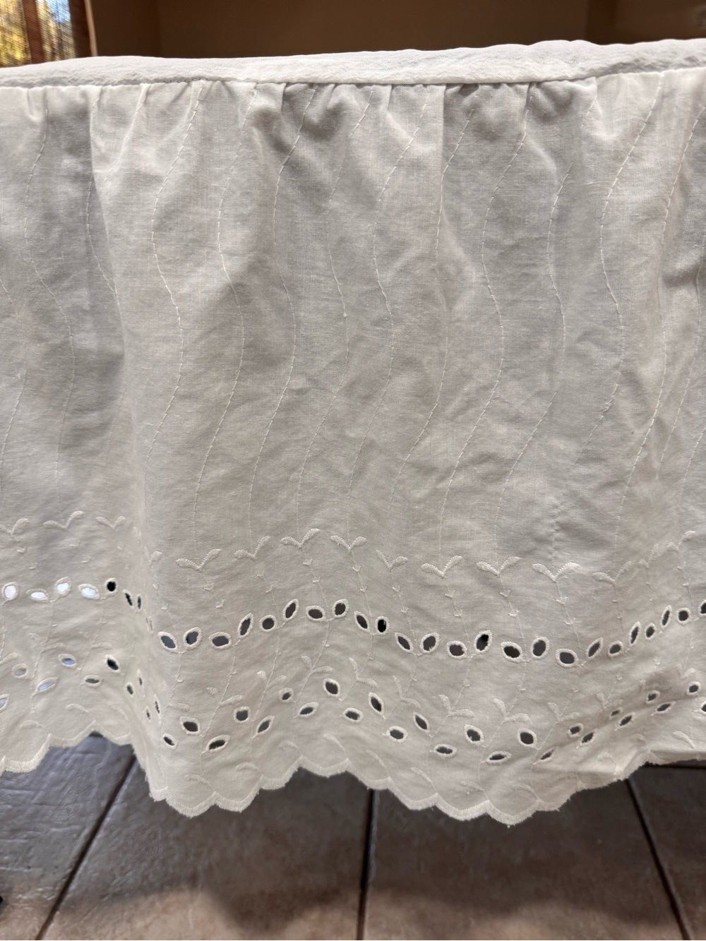 Vintage Chic Queen Bed Skirt White Eyelet Embroidered 14” Drop Cottagecore